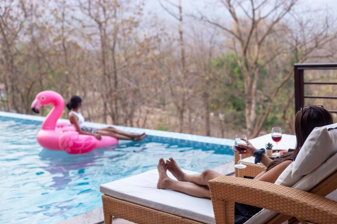 Eden Glade - Khopoli - Mountain-View Villa With Private Pool, Spacious Decks & Indoor Activities Exterior foto
